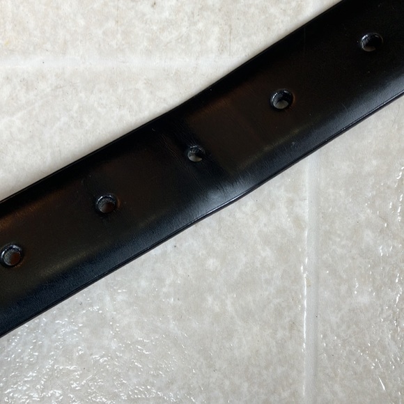 Crookhorn smooth black leather belt with silver buckle - Picture 12 of 13